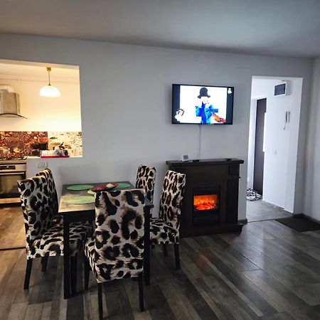 Apartamente De Inchiriat Lucky House Braşov Extérieur photo