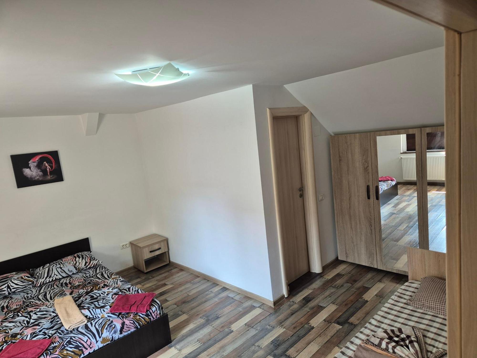 Apartamente De Inchiriat Lucky House Braşov Extérieur photo
