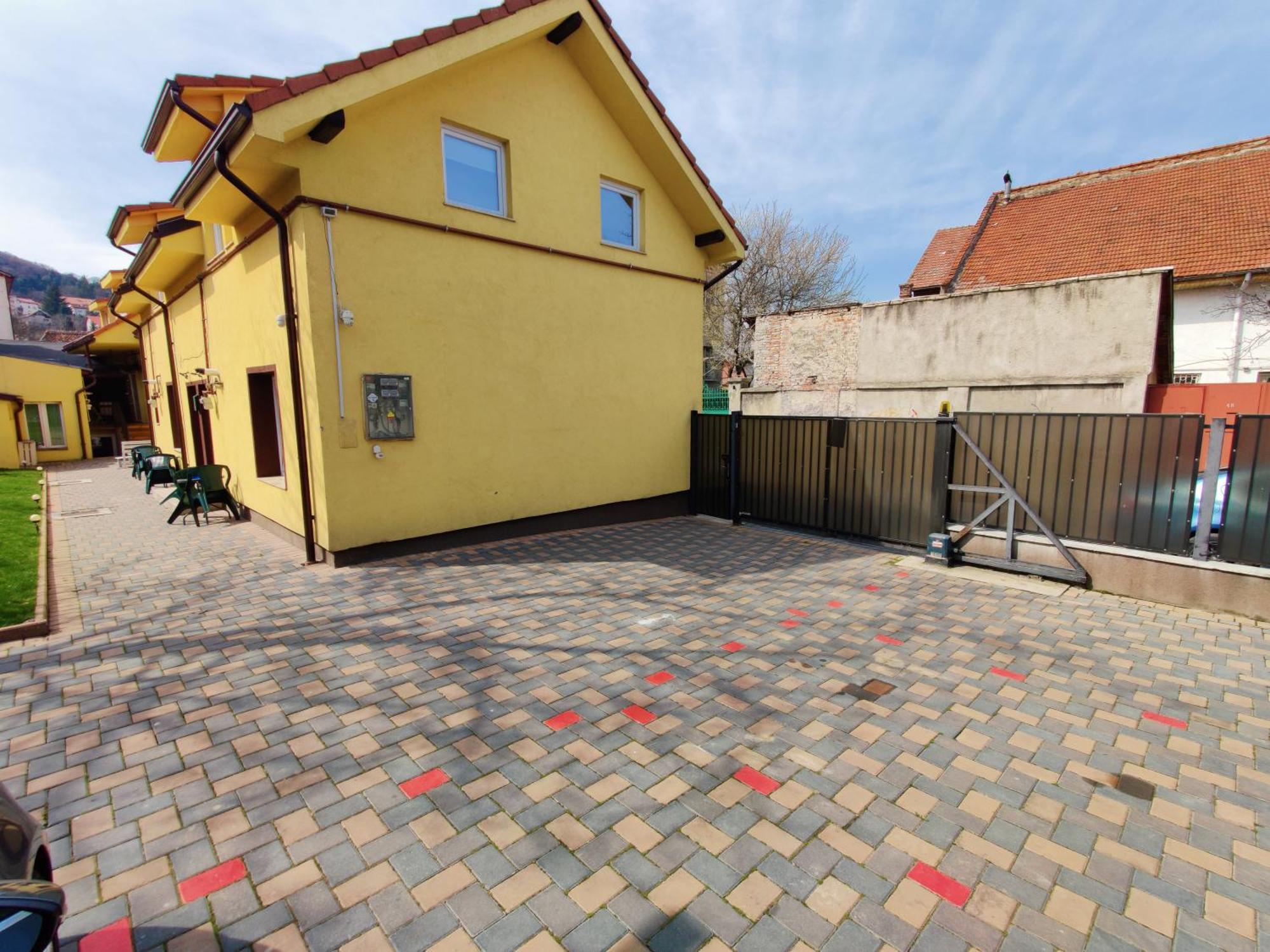 Apartamente De Inchiriat Lucky House Braşov Extérieur photo